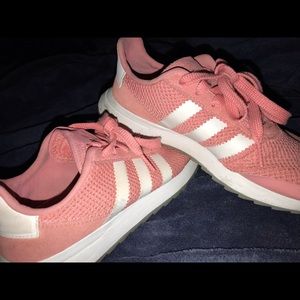 Adidas casual shoes